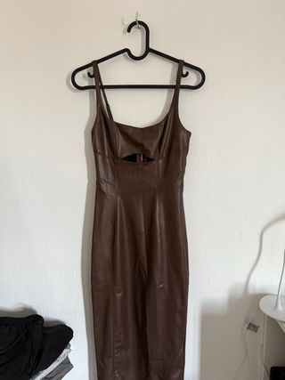Vestido marrón efecto piel