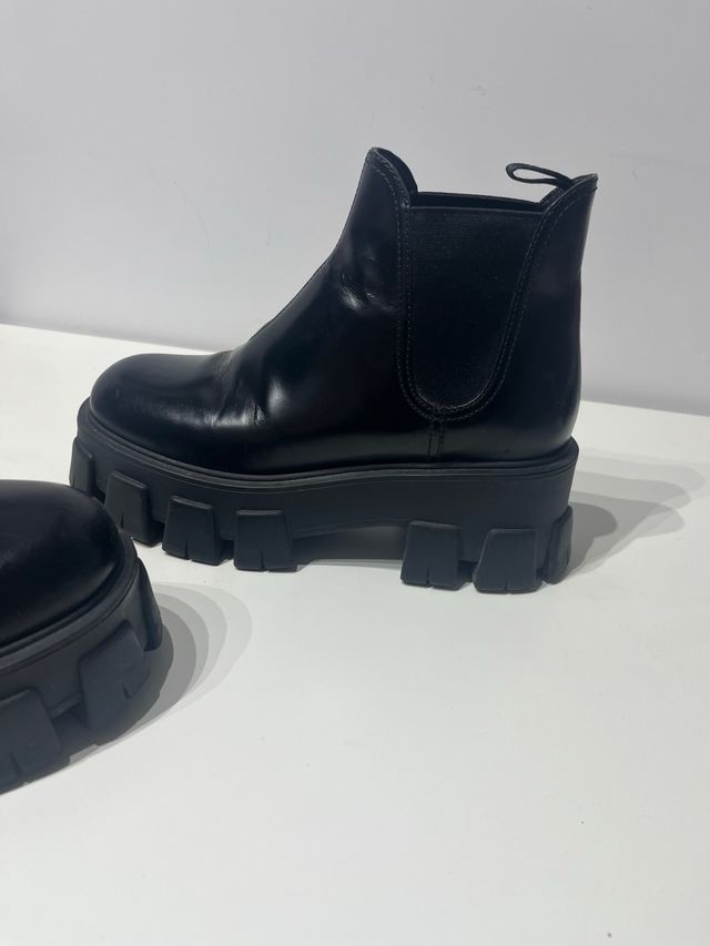 Botas Prada Monolith Negras