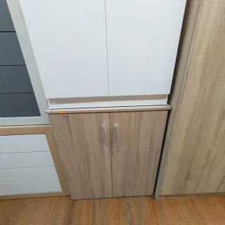 Zapatero a 2 porte in legno e bianco