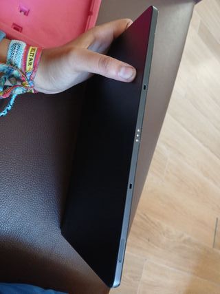 Tablet Samsung A9 Negra con Funda Rosa