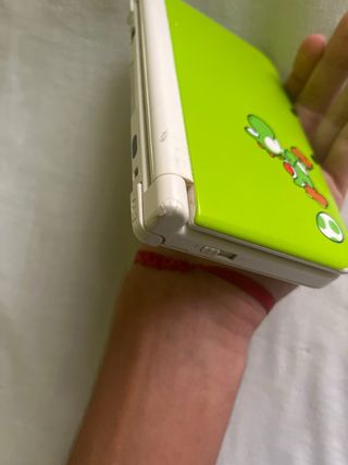 Nintendo 3DS XL Yoshi y Rosa