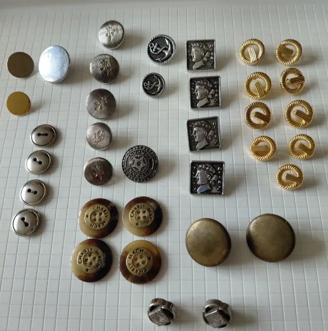 Lote Botones Vintage Plateados y Dorados