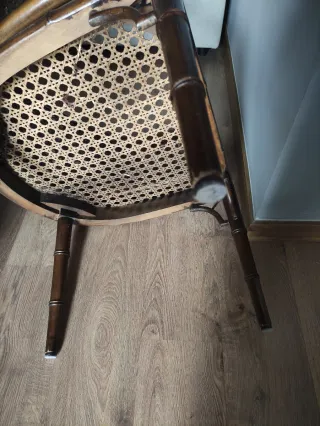 Poltrona in rattan e bambù.