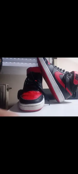 Zapatillas Nike Air Force 1 Mid Negras Rojas