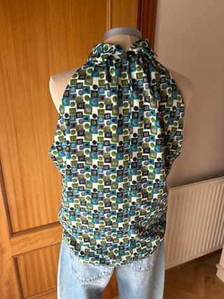 Blusa cuello halter estampado