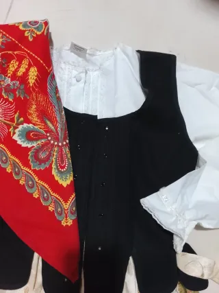 Traje regional niña talla 12