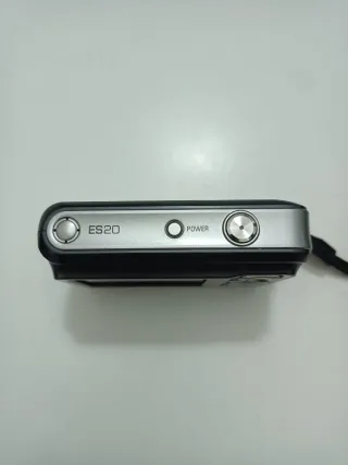 Samsung ES20 10.2MP Digital Camera Funziona SD2 GB
