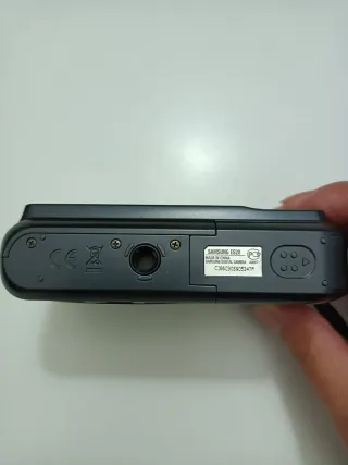 Samsung ES20 10.2MP Digital Camera Funziona SD2 GB