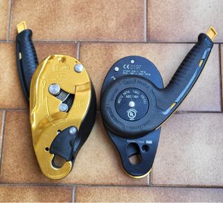 Descensor Petzl ID (2 unidades)