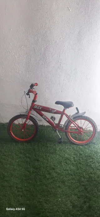 Bicicleta infantil roja MAX