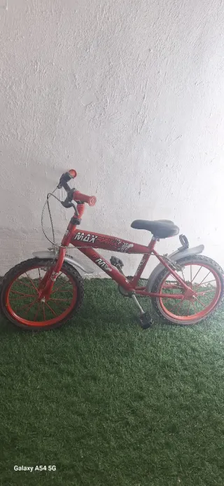 Bicicleta infantil roja MAX
