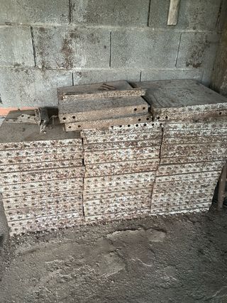 lote de chapas, de encofrar de albañilería