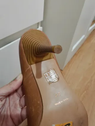 Zapatos de tacón Sissel piel camel