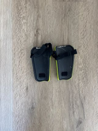 Espinilleras Kipsta Amarillas Talla M