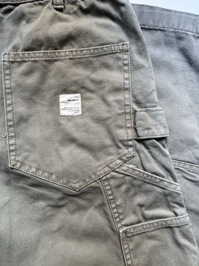 Pantalón cargo Pull&Bear verde oliva