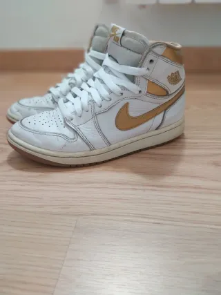 Air Jordan 1 Retro High OG Blanco Dorado