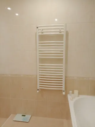 Scalda salviette bianco altezza 125 CM x50