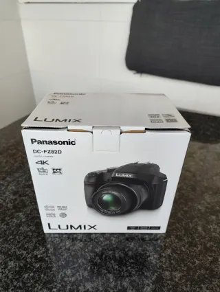 Cámara Panasonic DC-FZ82D Lumix