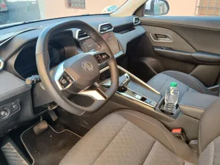 MG ZS 2025