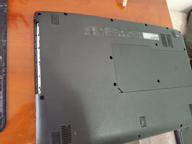 Portátil Acer i3 6006U 8GB RAM