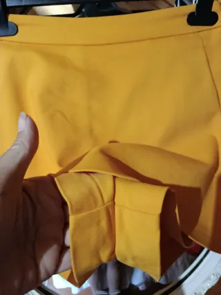 Falda pantalón Zara amarilla