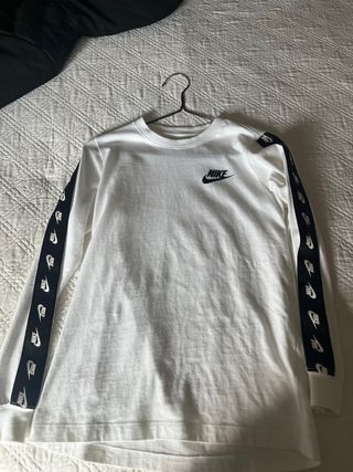 Camiseta Nike Junior Blanca Logo Banda Lateral