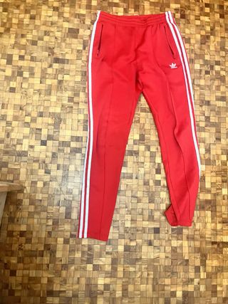 Pantalón chándal Adidas rojo