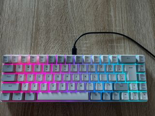 Teclado Gamer RGB Light 68 Teclas