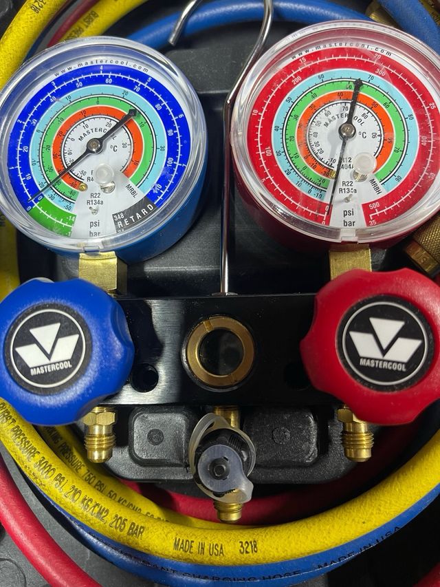 Manifold 2 vías Mastercool 63mm