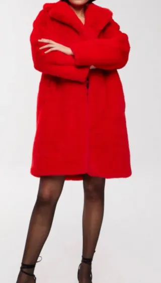 Abrigo Mioh Rojo Nuevo