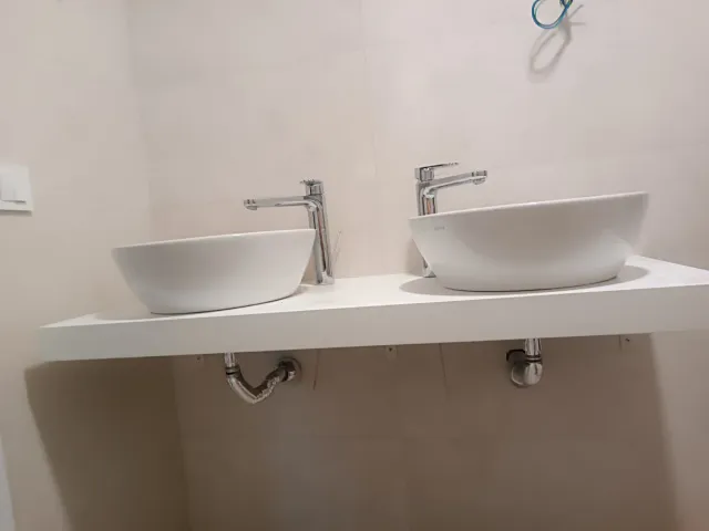 Lavabo doble con encimera de porcelana
