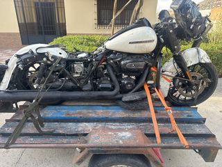 Harley Davidson Road Glide Special Siniestro