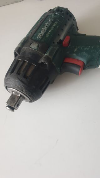 Atornillador de impacto Metabo SSW 18 LTX 400 BL