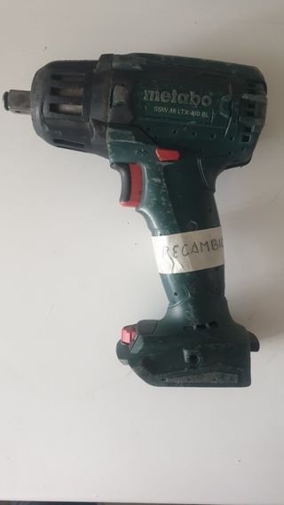 Atornillador de impacto Metabo SSW 18 LTX 400 BL