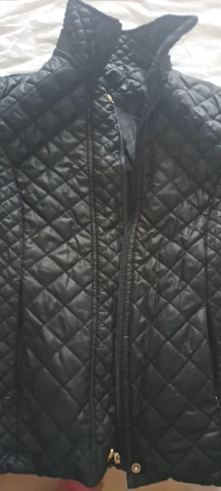 Chaqueta acolchada mujer negra