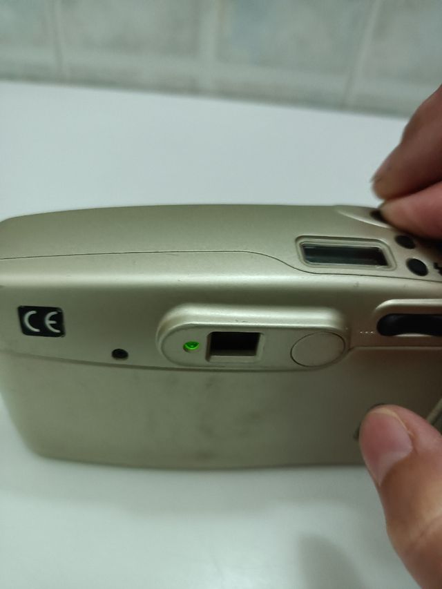 Yashica Zoom 70 Fotocamera funzionante