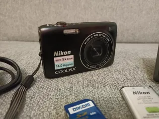 Nikon Coolpix S3100 14MP + Alimentatore + SD 1GB