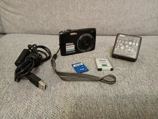 Nikon Coolpix S3100 14MP + Alimentatore + SD 1GB