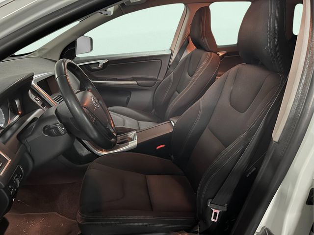 Volvo XC60 2.0 D3 Kinetic Auto