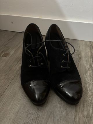 Botín charol y ante negro