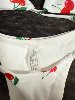 Bikini de cerezas 