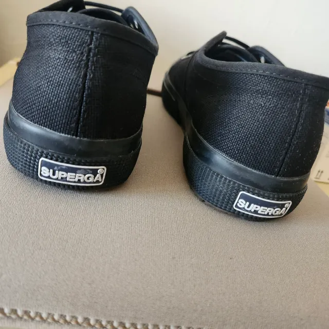 Zapatillas Superga Clásicas Unisex Negras