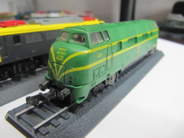 Trenes Renfe Escala N 1:160 estaticos.