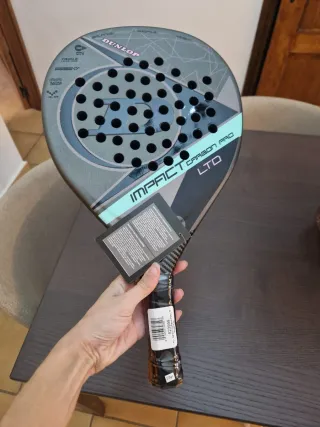 Pala de pádel Dunlop