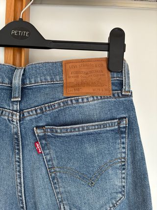 Levis 510 slim fit