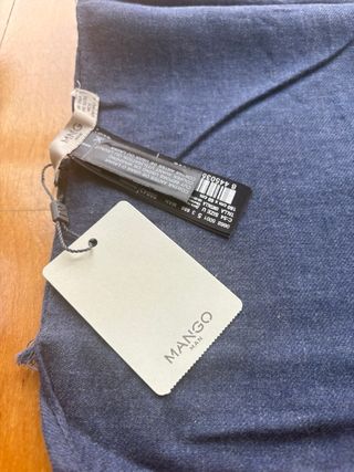 Bufanda azul marino Mango nueva