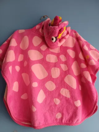Capa de baño jirafa para niña