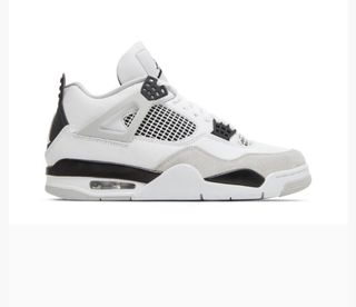 Jordan Retro 4 Military Black