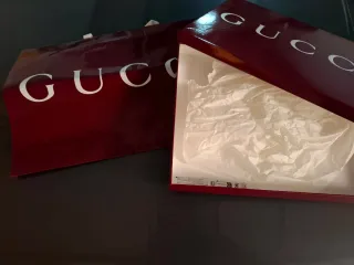 Caja Gucci Roja + bolsa