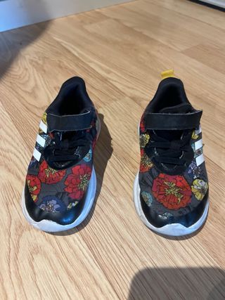 Zapatillas Adidas Niña Flores Talla 27